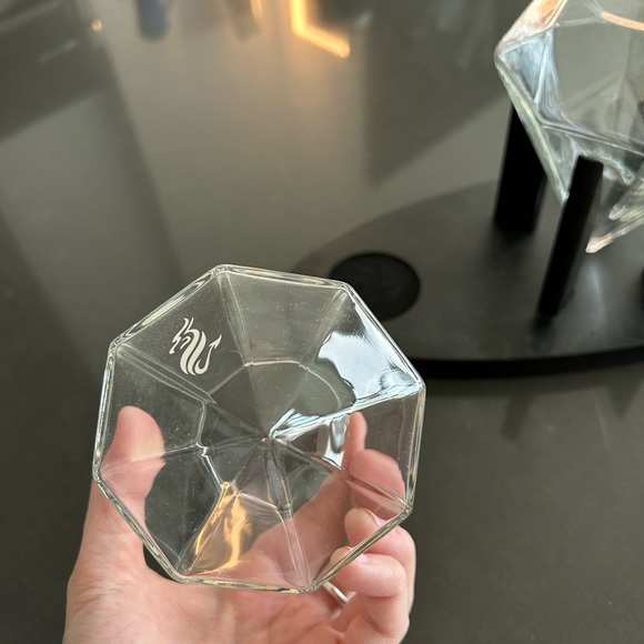 Diamond Decanter Set. Never used - Picture 8 of 9